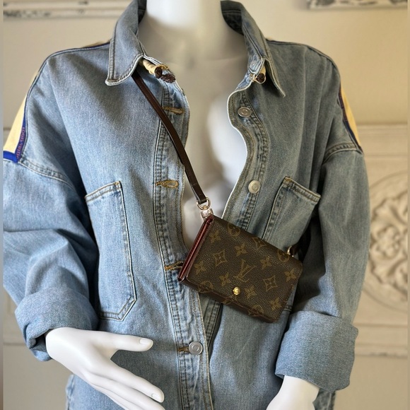 Louis Vuitton Handbags - Auth Louis Vuitton Porte-Monnaie Billets Tresor WOC crossbody